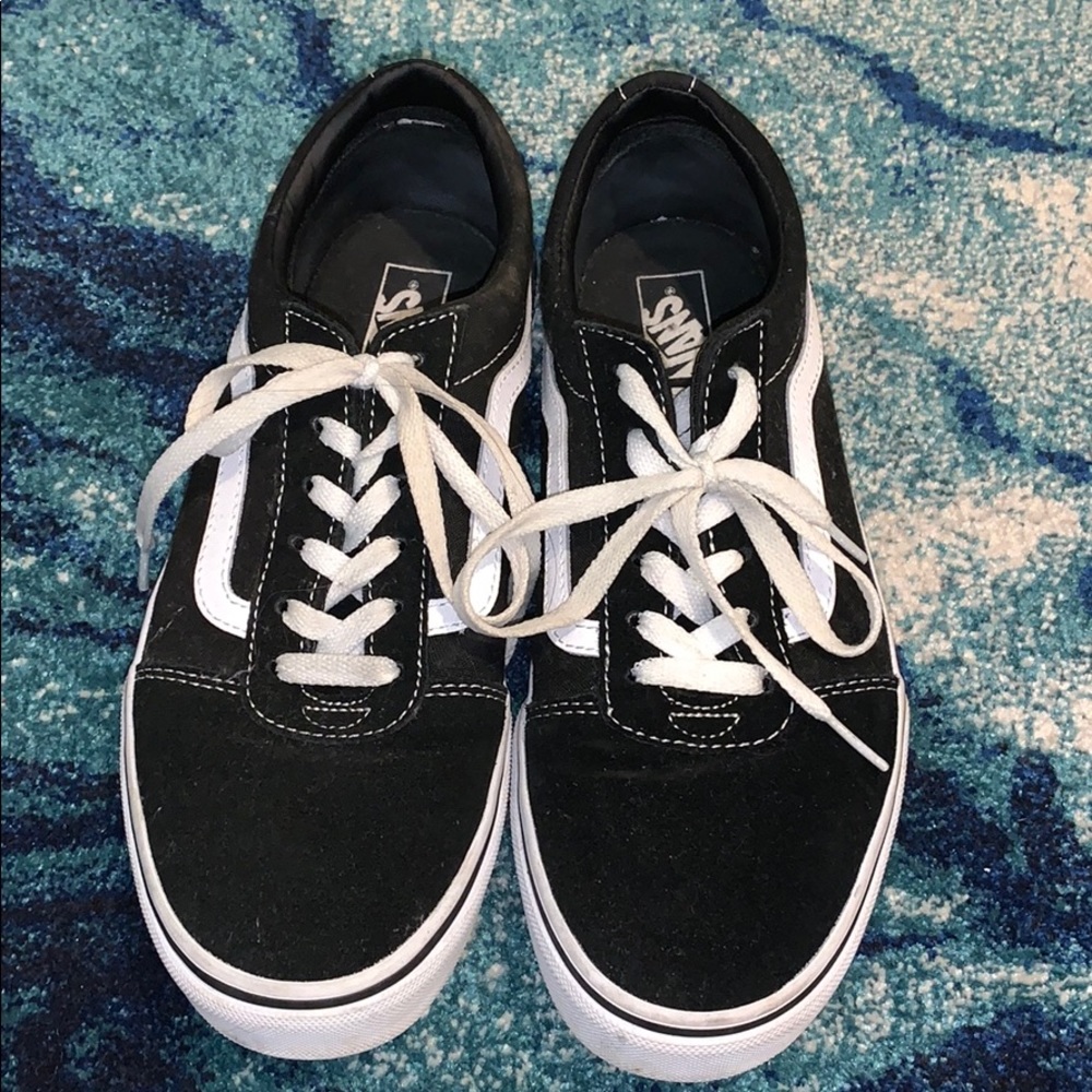 BLACK OLD SKOOL VANS!! (YOUTH 7)
